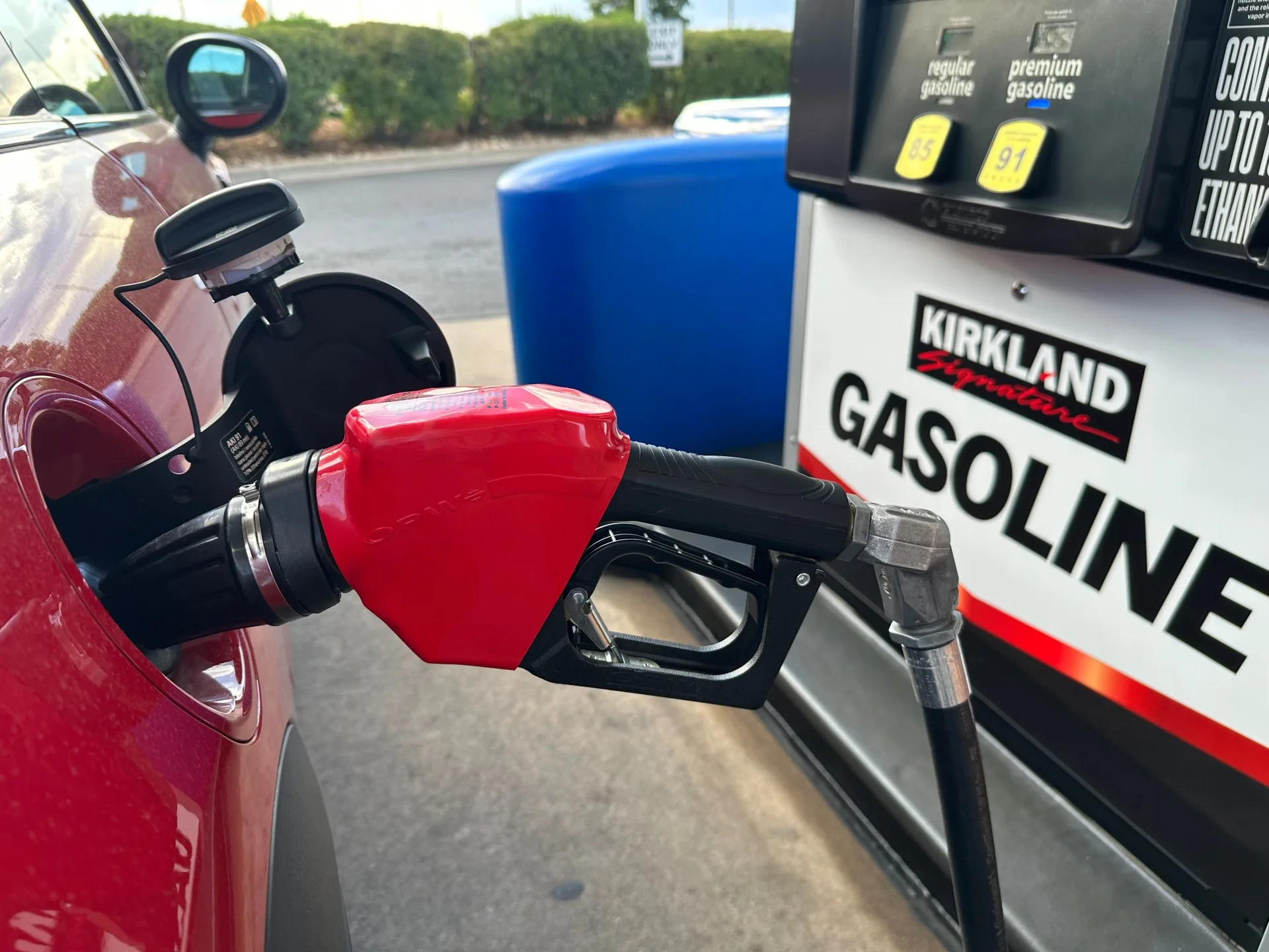 Le prix de l’essence dépasse 4,32 dollars le gallon aux États-Unis