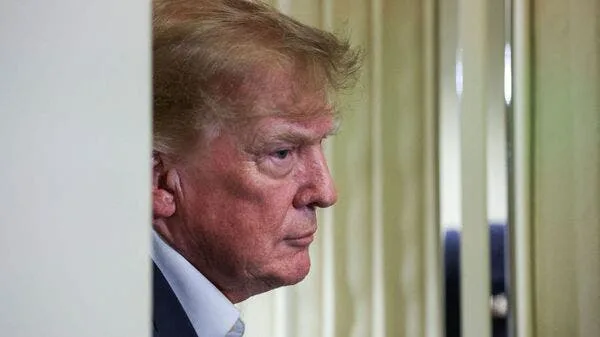La Chambre des représentants américaine autorise Trump à imposer des droits de douane aux acheteurs de pétrole russe
